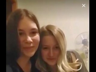 [periscope] ukrajinské násťročné holky prax lovemaking
