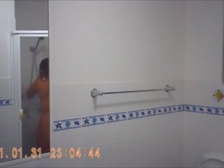 Jana in duş