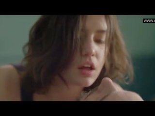 Adele exarchopoulos - ülaosata xxx video stseenid - eperdument (2016)